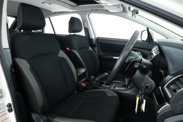 https://vehicle-cdn.autoleague.cloud/30353_61038502_17.jpg
