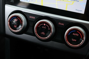 https://vehicle-cdn.autoleague.cloud/30353_61038502_24.jpg