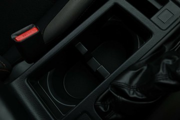 https://vehicle-cdn.autoleague.cloud/30353_61038502_27.jpg