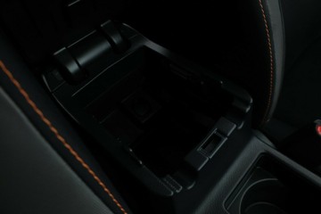 https://vehicle-cdn.autoleague.cloud/30353_61038502_28.jpg