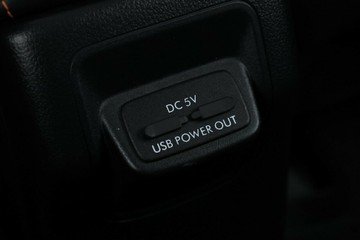 https://vehicle-cdn.autoleague.cloud/30353_61038502_32.jpg