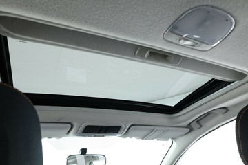 https://vehicle-cdn.autoleague.cloud/30353_61038502_34.jpg