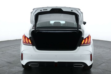 https://vehicle-cdn.autoleague.cloud/30353_61038546_14.jpg