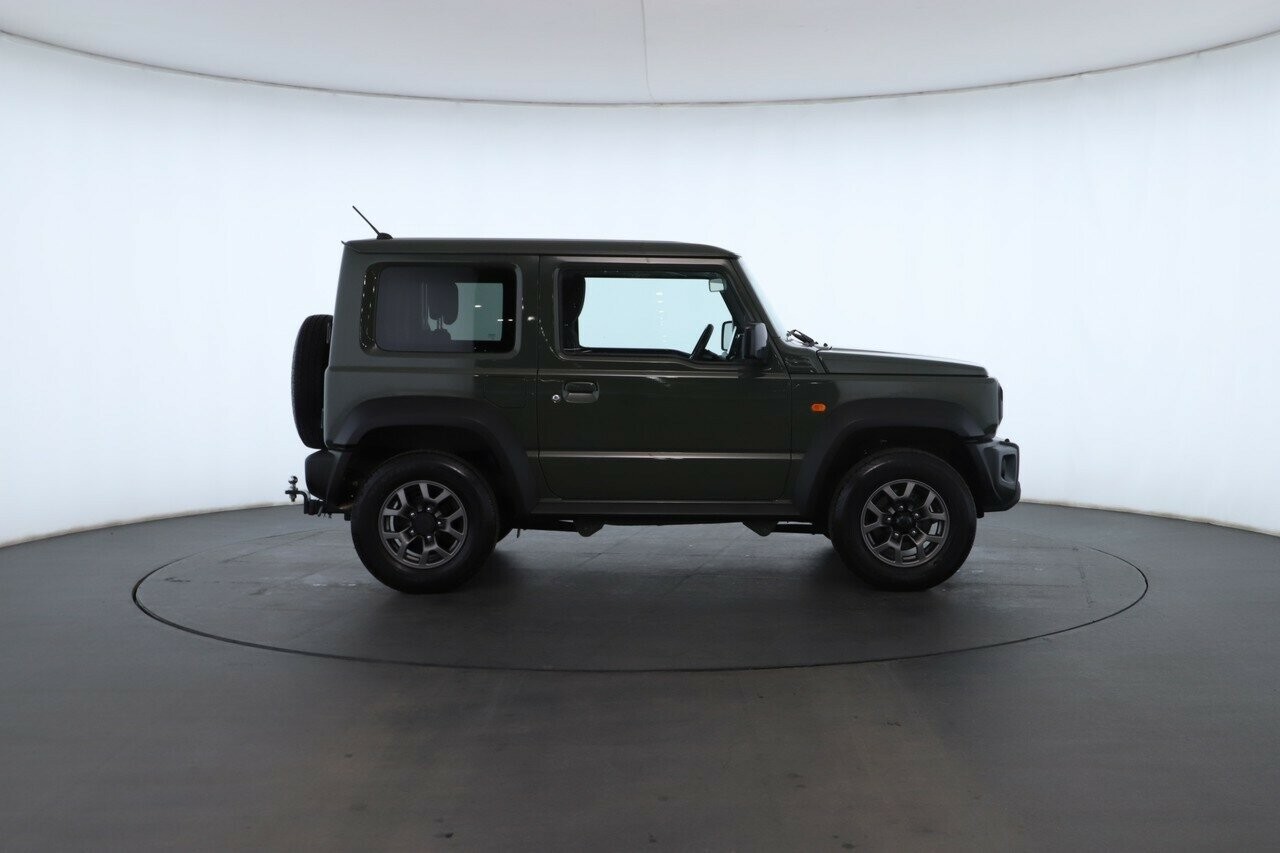 Suzuki Jimny image 2