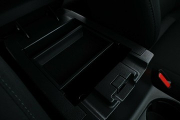 https://vehicle-cdn.autoleague.cloud/30353_61038579_31.jpg