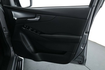https://vehicle-cdn.autoleague.cloud/30353_61038581_17.jpg