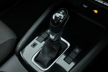 https://vehicle-cdn.autoleague.cloud/30353_61038581_27.jpg