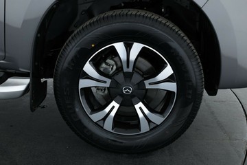 https://vehicle-cdn.autoleague.cloud/30353_61038581_3.jpg