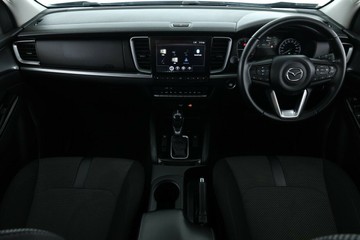 https://vehicle-cdn.autoleague.cloud/30353_61038581_34.jpg