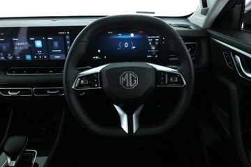 https://vehicle-cdn.autoleague.cloud/30353_61038582_12.jpg