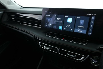 https://vehicle-cdn.autoleague.cloud/30353_61038582_14.jpg