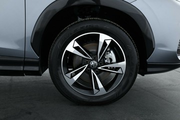 https://vehicle-cdn.autoleague.cloud/30353_61038582_2.jpg