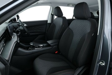 https://vehicle-cdn.autoleague.cloud/30353_61038582_20.jpg