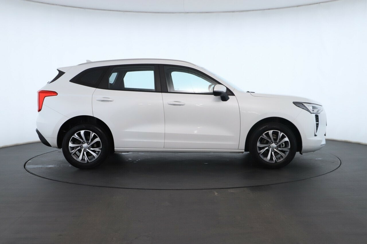 Haval Jolion image 2