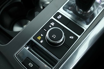 https://vehicle-cdn.autoleague.cloud/30353_61038695_29.jpg