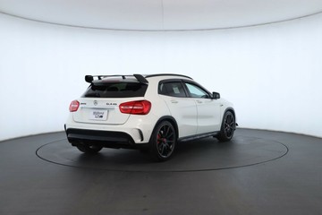 https://vehicle-cdn.autoleague.cloud/30353_61038736_17.jpg