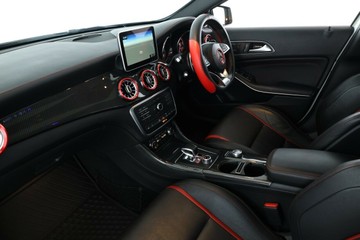 https://vehicle-cdn.autoleague.cloud/30353_61038736_33.jpg