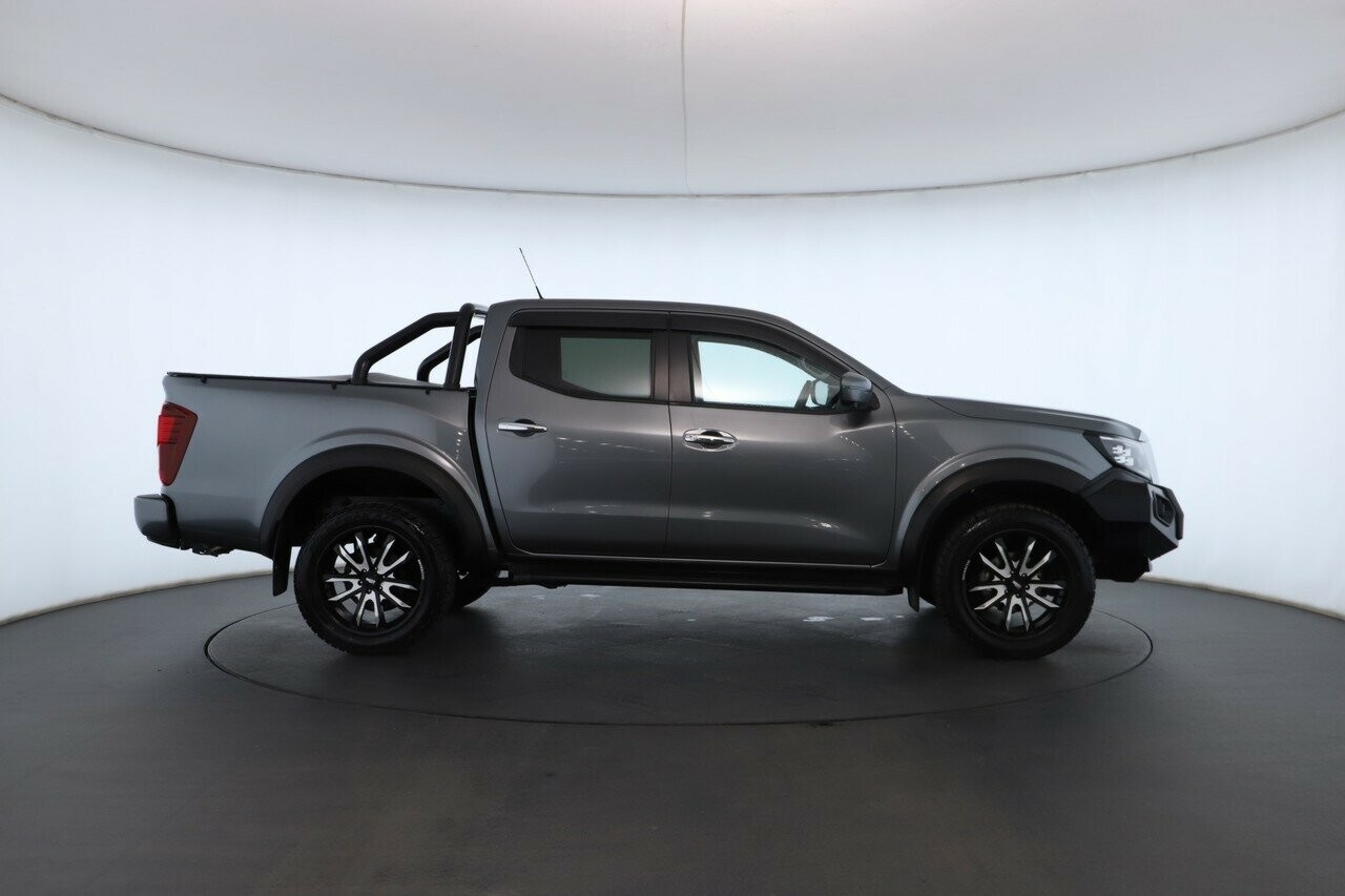 Nissan Navara image 3