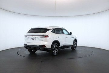 https://vehicle-cdn.autoleague.cloud/30353_61038814_18.jpg