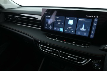 https://vehicle-cdn.autoleague.cloud/30353_61038814_24.jpg