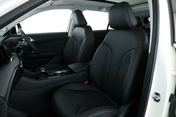 https://vehicle-cdn.autoleague.cloud/30353_61038814_31.jpg