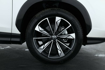 https://vehicle-cdn.autoleague.cloud/30353_61038814_4.jpg