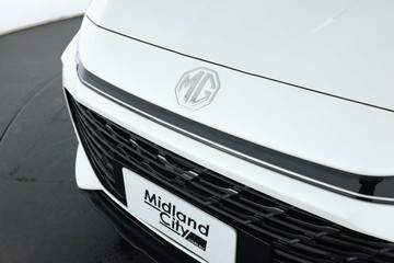 https://vehicle-cdn.autoleague.cloud/30353_61038814_8.jpg