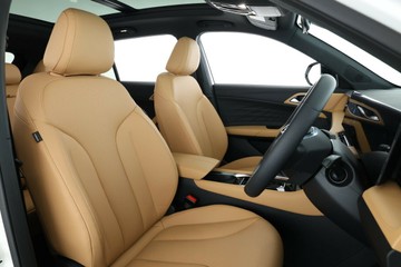 https://vehicle-cdn.autoleague.cloud/30353_61038816_20.jpg
