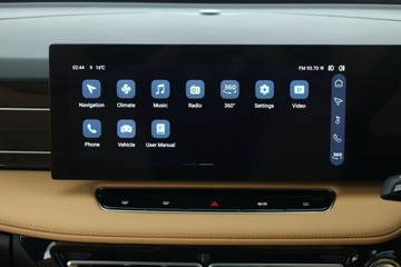 https://vehicle-cdn.autoleague.cloud/30353_61038816_25.jpg