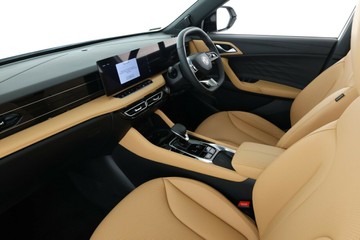 https://vehicle-cdn.autoleague.cloud/30353_61038816_34.jpg