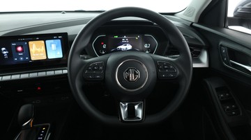 https://vehicle-cdn.autoleague.cloud/30353_61038817_22.jpg