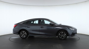 https://vehicle-cdn.autoleague.cloud/30353_61038817_5.jpg