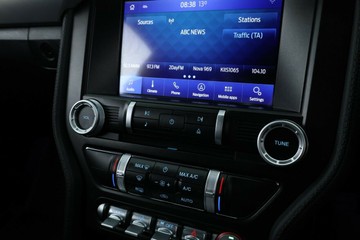 https://vehicle-cdn.autoleague.cloud/30353_61038824_23.jpg