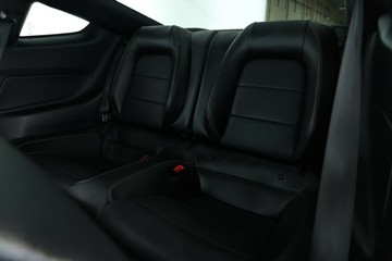 https://vehicle-cdn.autoleague.cloud/30353_61038824_31.jpg