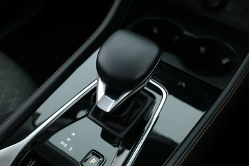 https://vehicle-cdn.autoleague.cloud/30353_61038864_29.jpg