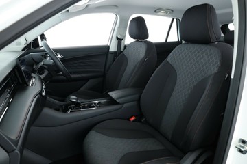 https://vehicle-cdn.autoleague.cloud/30353_61038864_31.jpg