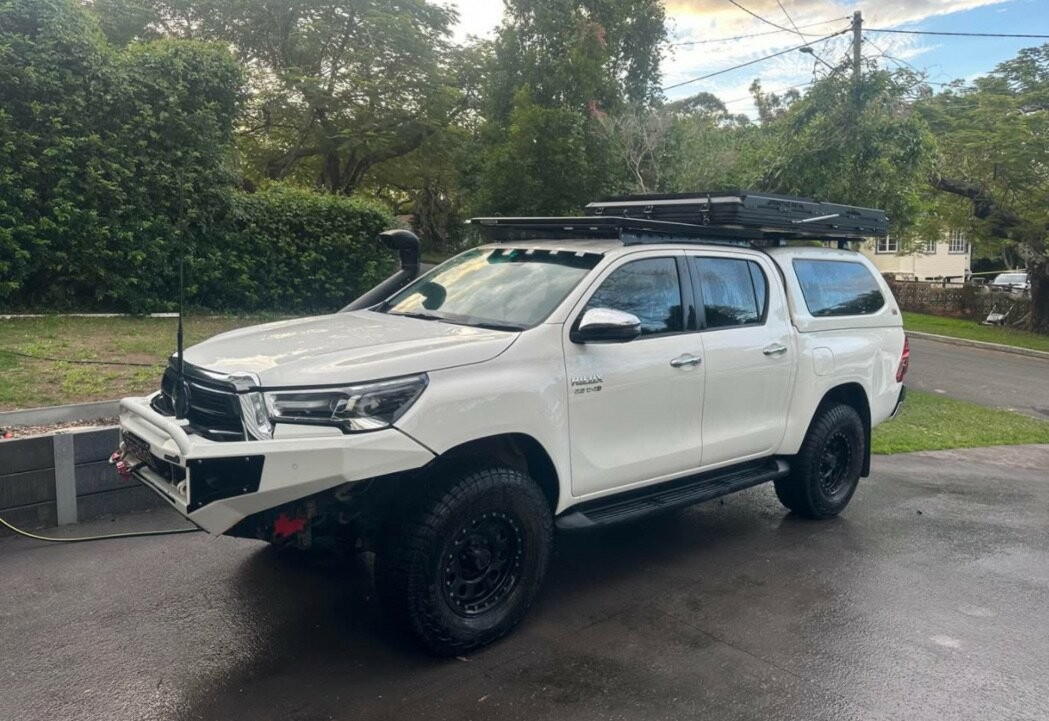 Toyota Hilux image 1
