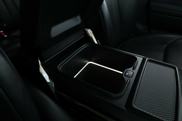 https://vehicle-cdn.autoleague.cloud/30353_61038936_28.jpg
