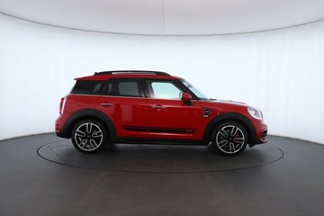 https://vehicle-cdn.autoleague.cloud/30353_61038955_2.jpg