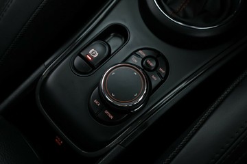 https://vehicle-cdn.autoleague.cloud/30353_61038955_30.jpg