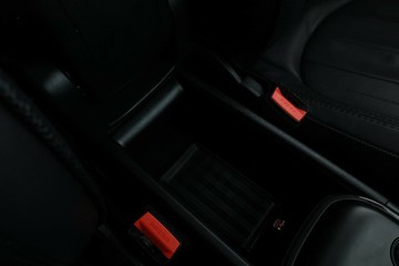 https://vehicle-cdn.autoleague.cloud/30353_61038955_31.jpg