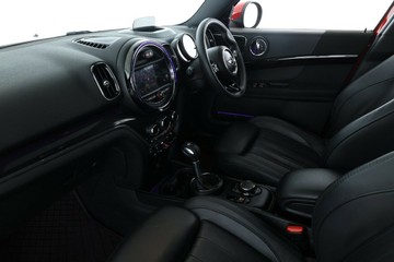 https://vehicle-cdn.autoleague.cloud/30353_61038955_34.jpg