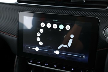 https://vehicle-cdn.autoleague.cloud/30353_61038959_23.jpg