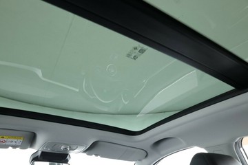 https://vehicle-cdn.autoleague.cloud/30353_61038959_35.jpg