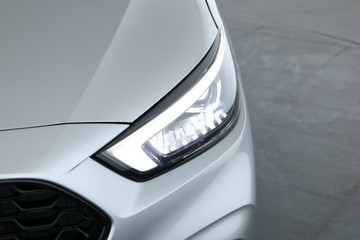 https://vehicle-cdn.autoleague.cloud/30353_61038959_7.jpg