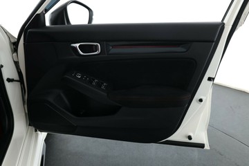 https://vehicle-cdn.autoleague.cloud/30353_61038992_17.jpg