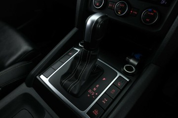 https://vehicle-cdn.autoleague.cloud/30353_61039022_27.jpg