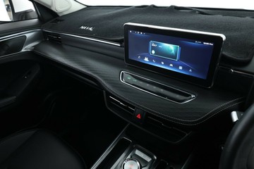https://vehicle-cdn.autoleague.cloud/30353_61039084_23.jpg