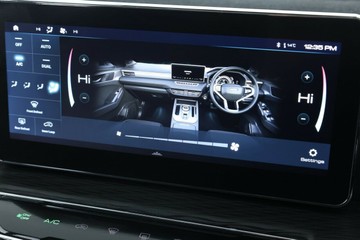 https://vehicle-cdn.autoleague.cloud/30353_61039084_27.jpg