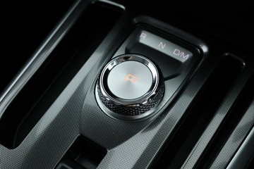 https://vehicle-cdn.autoleague.cloud/30353_61039084_28.jpg